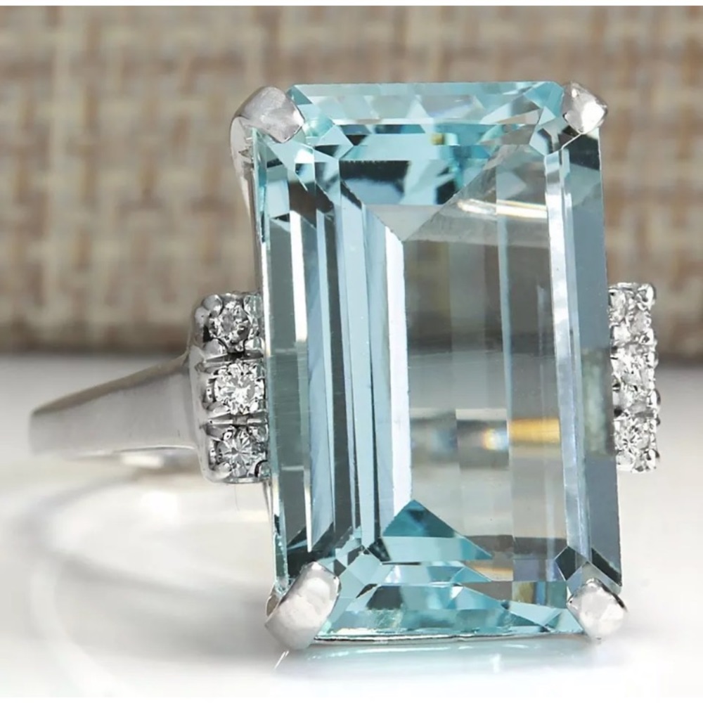 Women 925 Silver Aquamarine Gemstone Ring - Picture 5 of 6